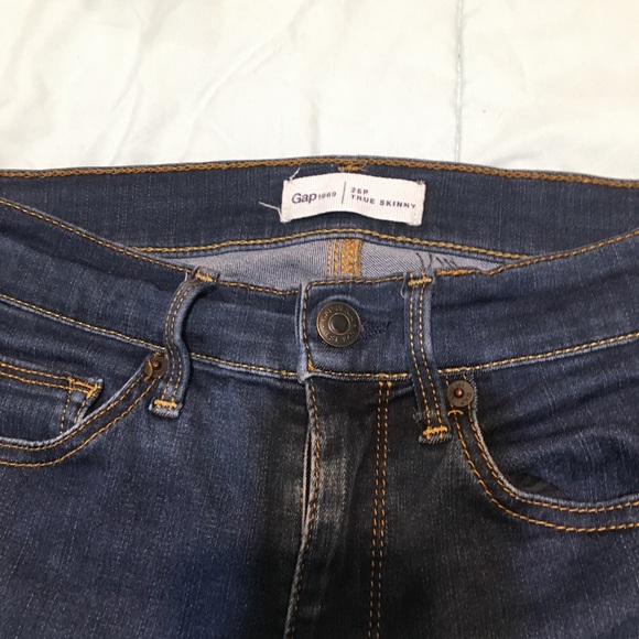 Woman’s Gap jeans 26p true skinny - Picture 4 of 4